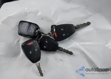 2014 Jeep Compass Sport из США, поврежденный, VIN 1C4NJDBB1ED776663